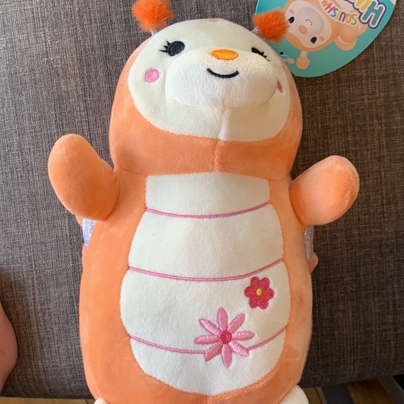 Squishmallow Hug Mees Balia the butterfly - Picture 4 of 4